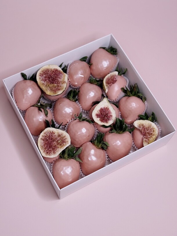 Набор клубники в шоколаде misty rose, артикул F1526558 - 2391 рублей, доставка по городу. Flawery - доставка цветов