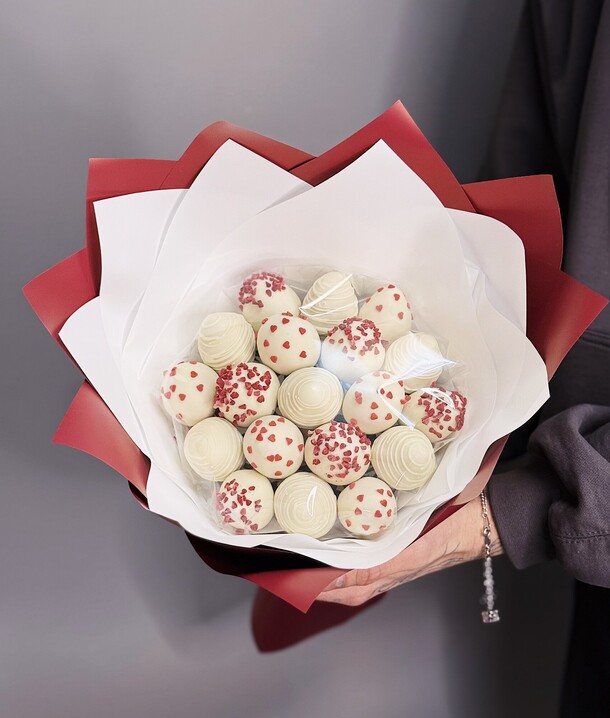 Букет из клубники в шоколаде pure seduction, артикул F1535858 - 2484 рублей, доставка по городу. Flawery - доставка цветов