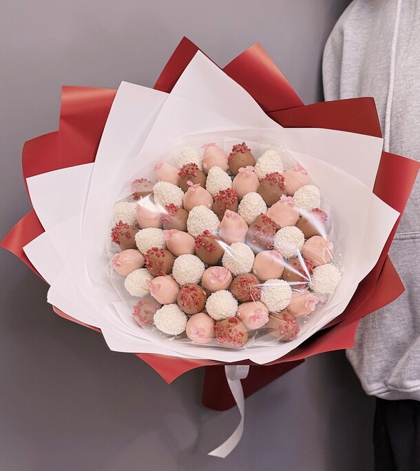 Клубника в шоколаде букет «japan», артикул F1535872 - 5500 рублей, доставка по городу. Flawery - доставка цветов