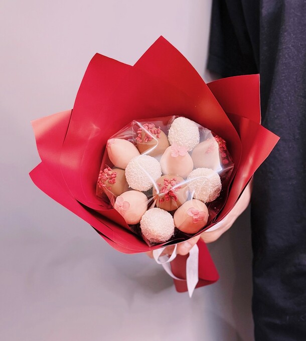 Клубника в шоколаде hotlove, артикул F1535876 - 2174 рублей, доставка по городу. Flawery - доставка цветов