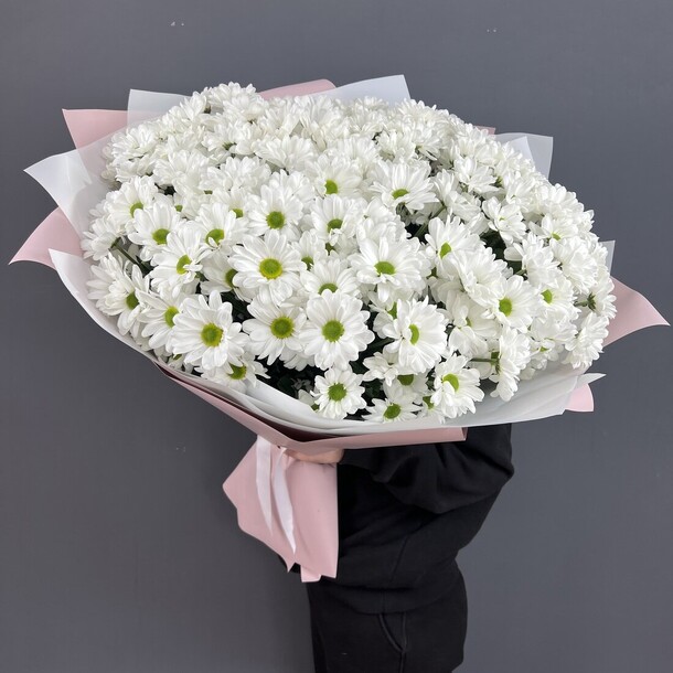 Букет "35 ромашек", артикул F1388965 - 11290 рублей, доставка по городу. Flawery - доставка цветов