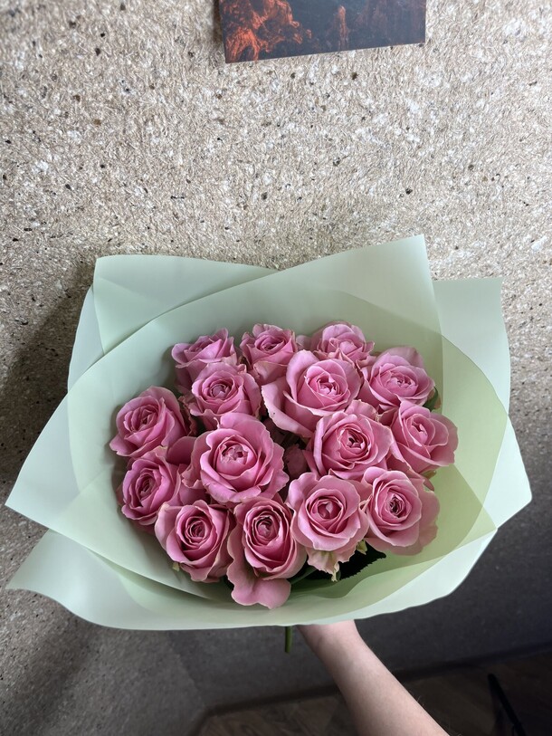 15 розовых роз, артикул F1260616 - 8160 рублей, доставка по городу. Flawery - доставка цветов