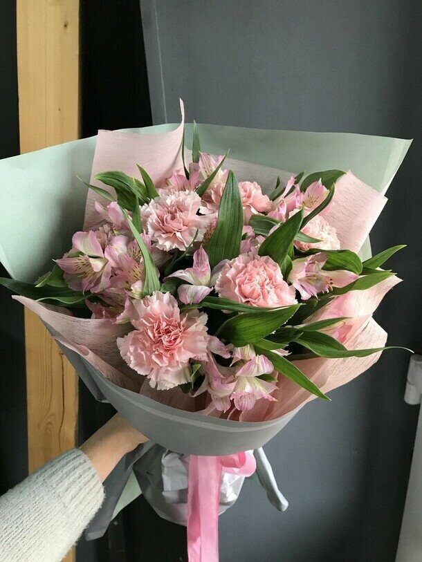 Розовый стойкий букет, артикул F1338694 - 5400 рублей, доставка по городу. Flawery - доставка цветов