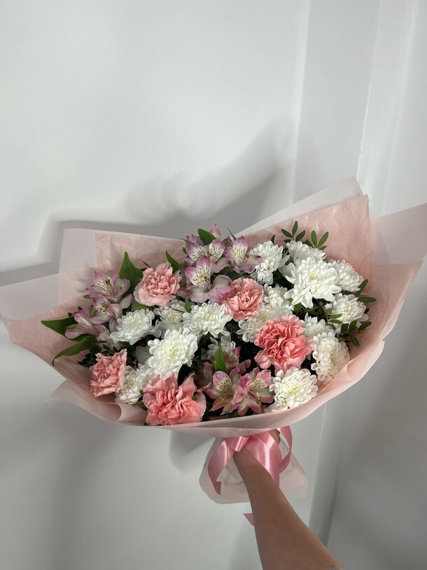 Букет "нежность", артикул F1384167 - 5680 рублей, доставка по городу. Flawery - доставка цветов