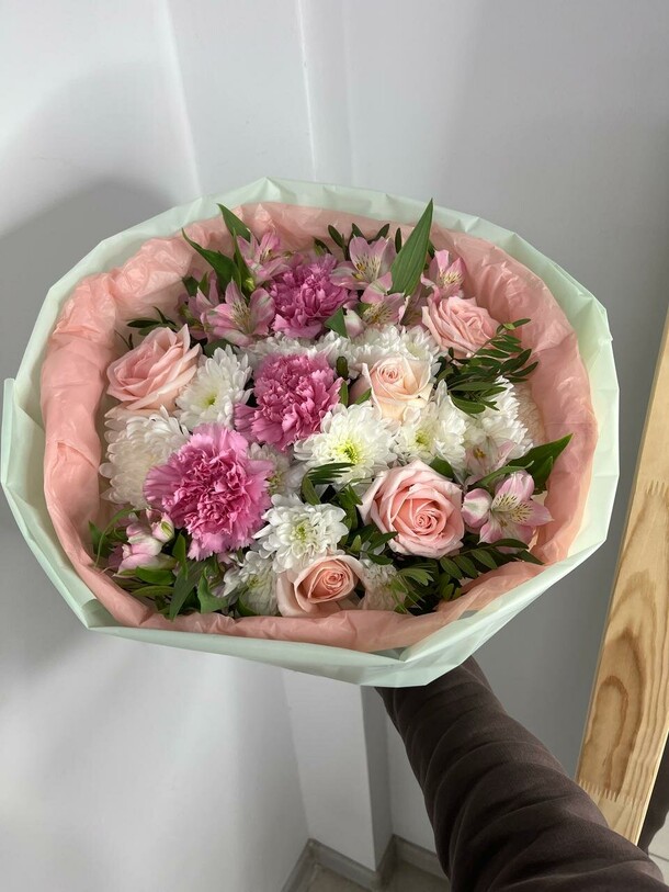 Букет "красотка", артикул F1384194 - 6730 рублей, доставка по городу. Flawery - доставка цветов