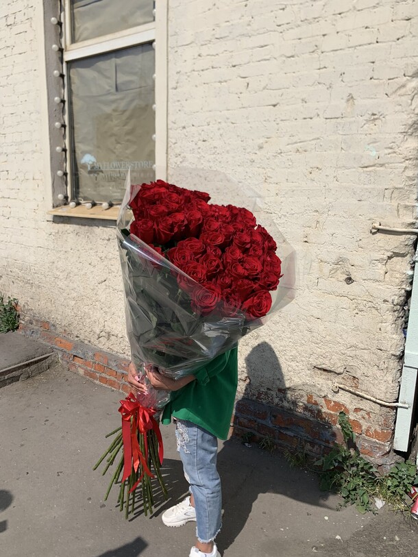 Гигантская роза, артикул F1204231 - 58947 рублей, доставка по городу. Flawery - доставка цветов