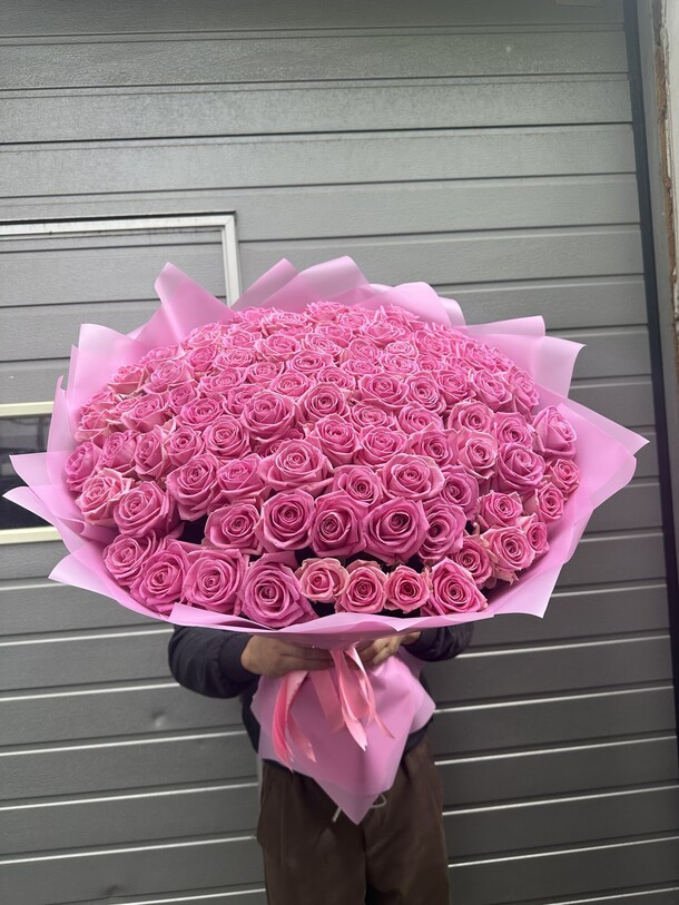 Розовый роза в розовом упаковке, артикул F1291557 - 26983 рублей, доставка по городу. Flawery - доставка цветов