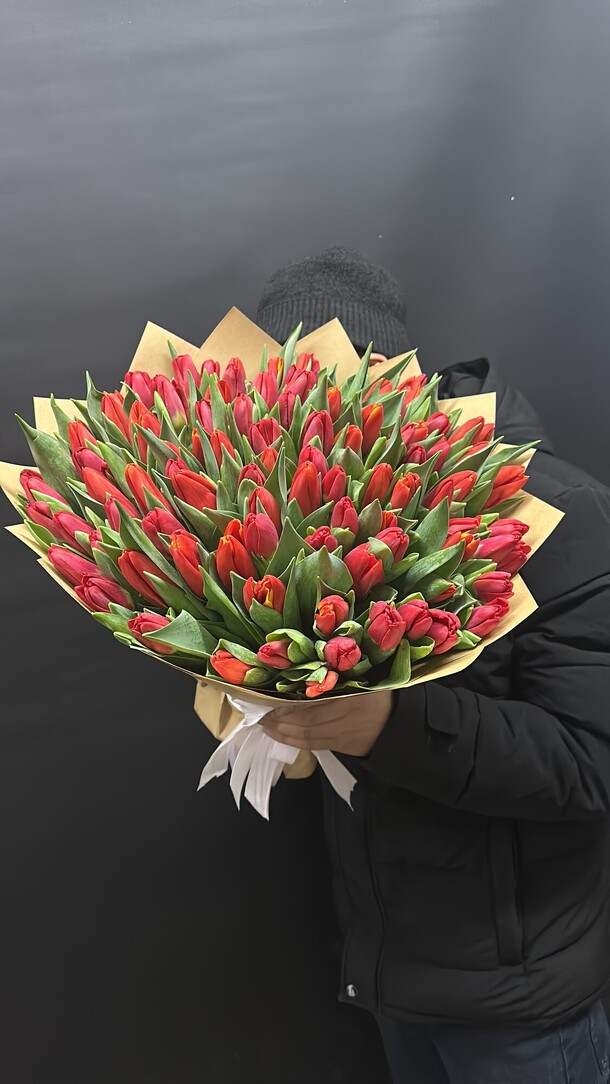 Тюльпан красный, артикул F1378438 - 23545 рублей, доставка по городу. Flawery - доставка цветов