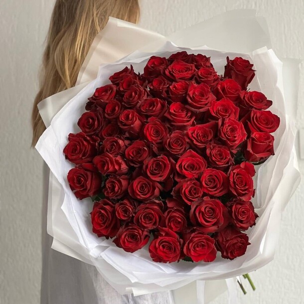 Букет 51 роза красная, артикул F1537561 - 14220 рублей, доставка по городу. Flawery - доставка цветов