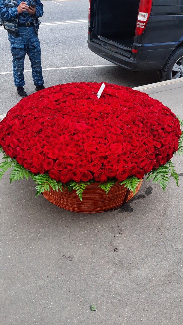 Вместо тысячи слов, артикул F1071757 - 341358 рублей, доставка по городу. Flawery - доставка цветов