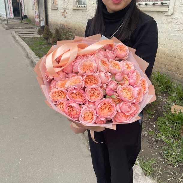 Пионовидные розы julietta, артикул F1111944 - 34180 рублей, доставка по городу. Flawery - доставка цветов