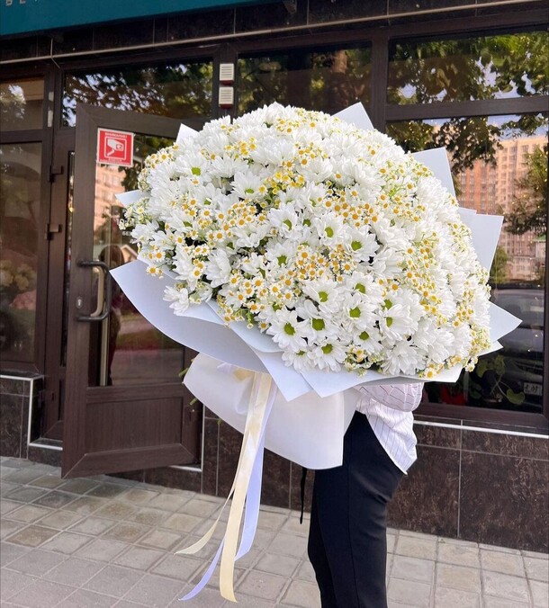 Большой шарик), артикул F1136231 - 54489 рублей, доставка по городу. Flawery - доставка цветов