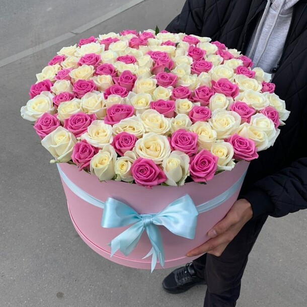 Розы в коробке), артикул F1138856 - 42871 рублей, доставка по городу. Flawery - доставка цветов