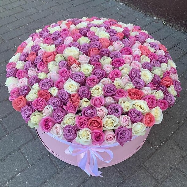 Море роз, артикул F1139016 - 69176 рублей, доставка по городу. Flawery - доставка цветов