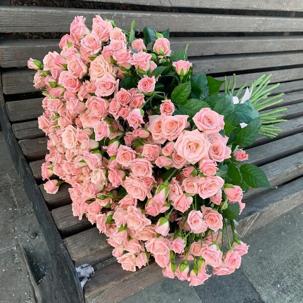 Кустовая роза), артикул F1140324 - 39943 рублей, доставка по городу. Flawery - доставка цветов