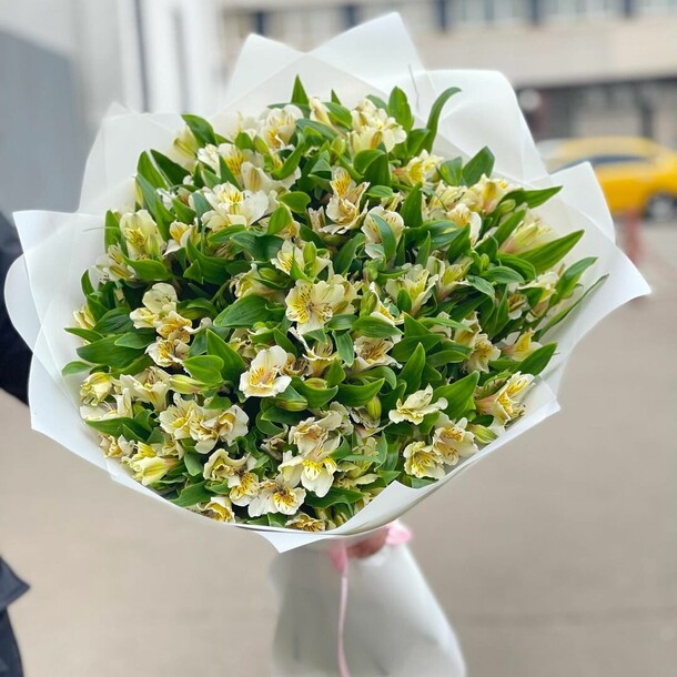 Букет из альстромерии, артикул F1145592 - 11673 рублей, доставка по городу. Flawery - доставка цветов