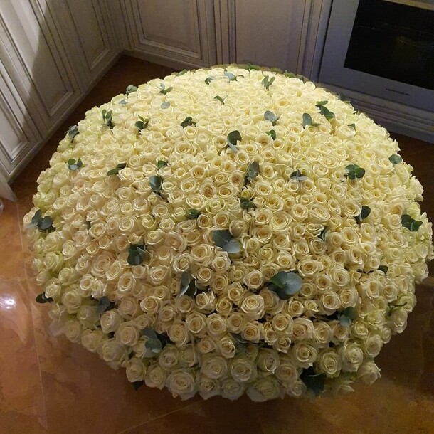 Огромный букет🎀, артикул F1145595 - 386214 рублей, доставка по городу. Flawery - доставка цветов