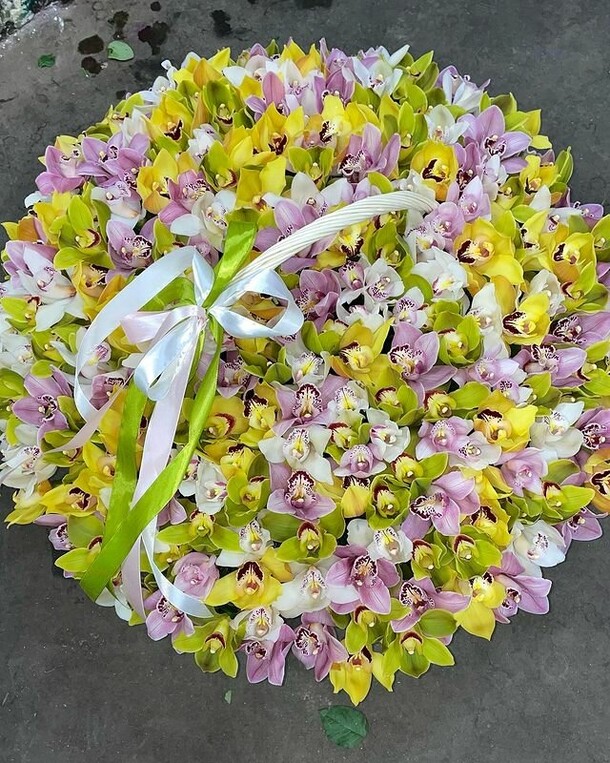 Корзина счастья, артикул F1148367 - 292409 рублей, доставка по городу. Flawery - доставка цветов