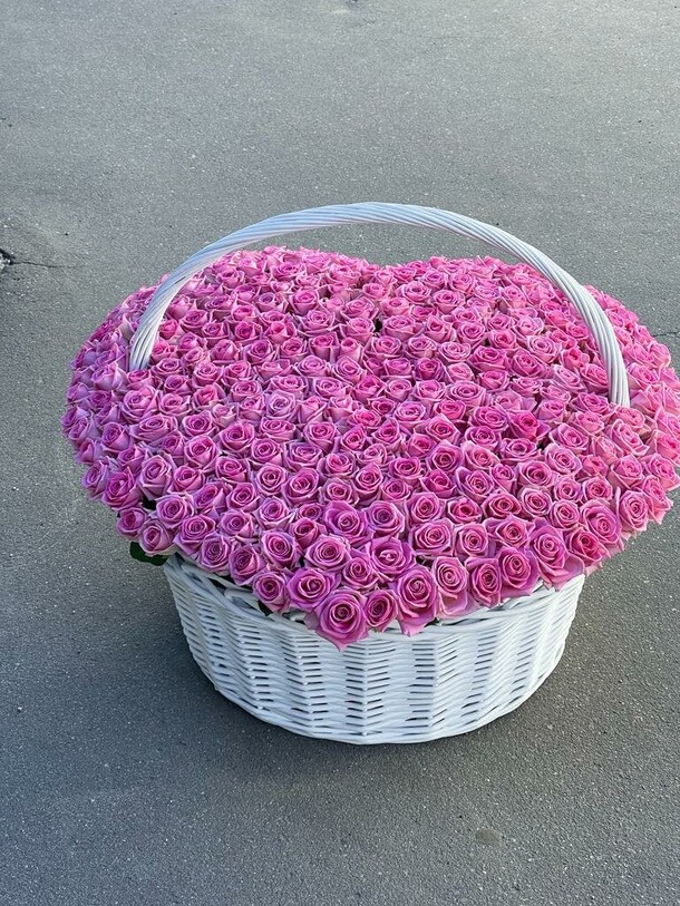 Большое сердце, артикул F1150323 - 125375 рублей, доставка по городу. Flawery - доставка цветов