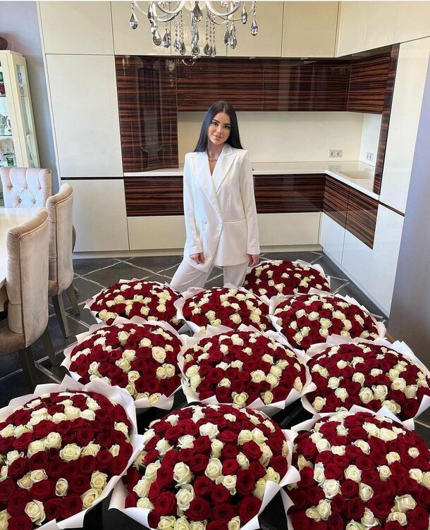 1001 роза🌹, артикул F1151955 - 364777 рублей, доставка по городу. Flawery - доставка цветов