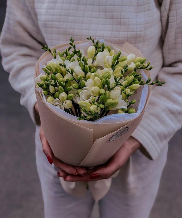 Ассоль, артикул F1153353 - 24646 рублей, доставка по городу. Flawery - доставка цветов