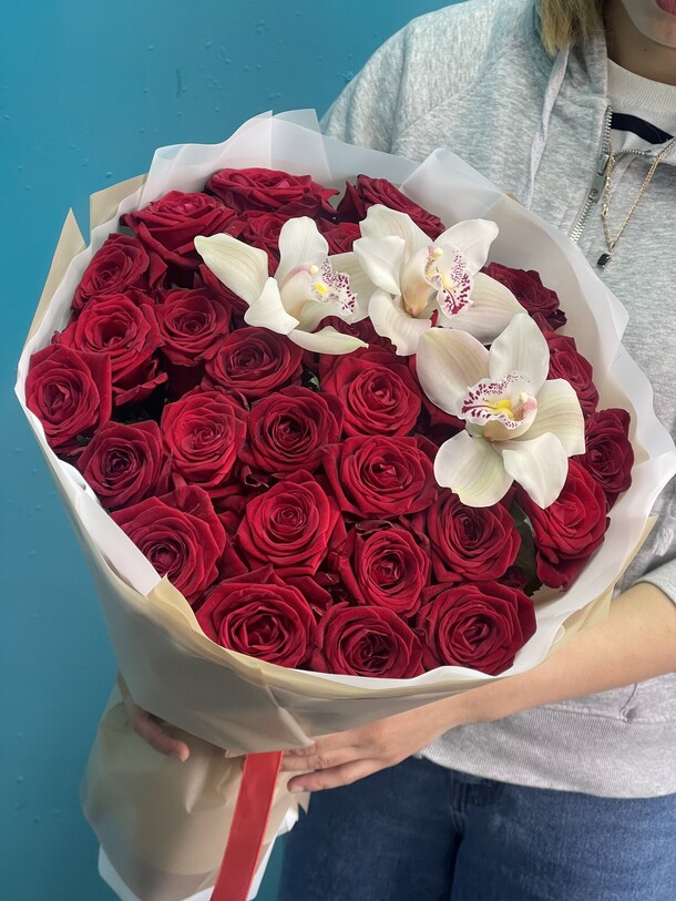 Бабочки🦋, артикул F1180791 - 21404 рублей, доставка по городу. Flawery - доставка цветов