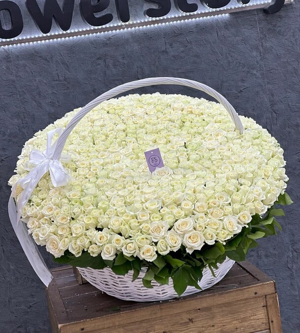 501 роза, артикул F1205910 - 181899 рублей, доставка по городу. Flawery - доставка цветов