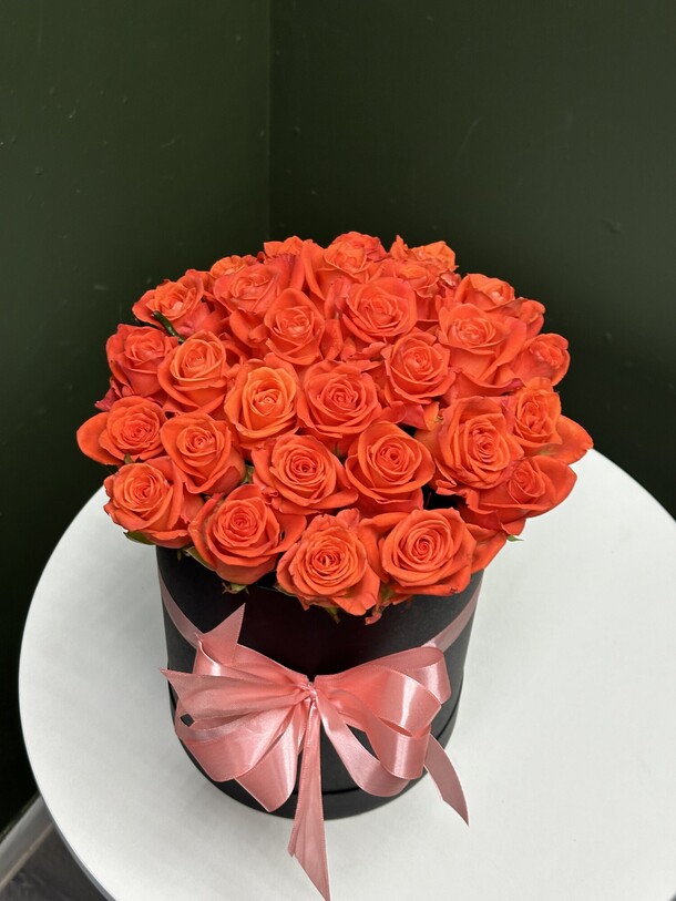 Роза в коробке, артикул F1249822 - 15303 рублей, доставка по городу. Flawery - доставка цветов