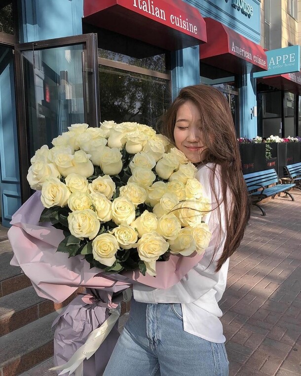 Роза из эквадора, артикул F90675 - 63903 рублей, доставка по городу. Flawery - доставка цветов