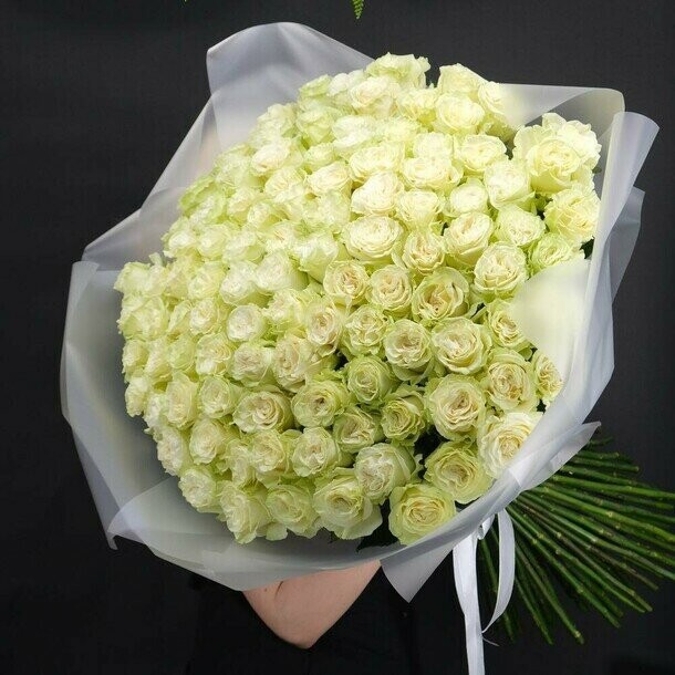 101 белая роза, артикул F1225838 - 86600 рублей, доставка по городу. Flawery - доставка цветов