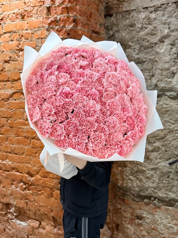 Гвоздика 101, артикул F1445821 - 32154 рублей, доставка по городу. Flawery - доставка цветов