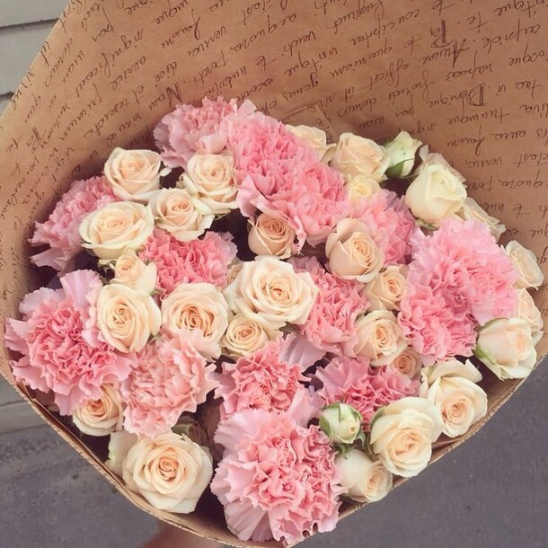 Королева, артикул F22850 - 13979 рублей, доставка по городу. Flawery - доставка цветов