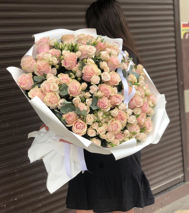 Королевский букет, артикул F49873 - 59631 рублей, доставка по городу. Flawery - доставка цветов