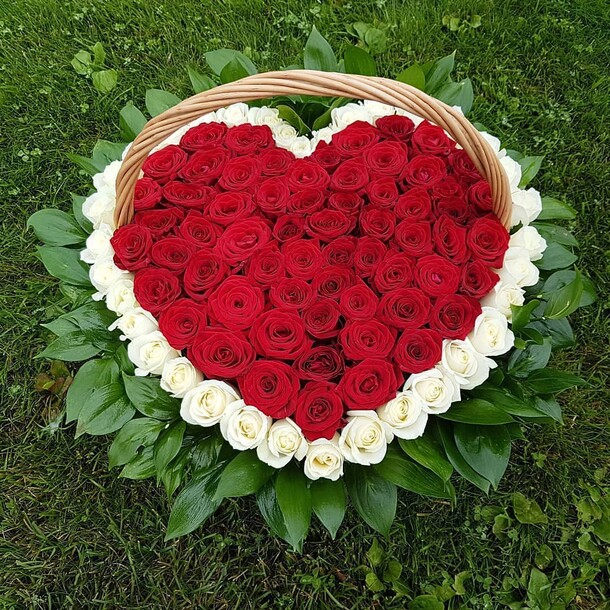 От всего сердца души, артикул F50993 - 53620 рублей, доставка по городу. Flawery - доставка цветов