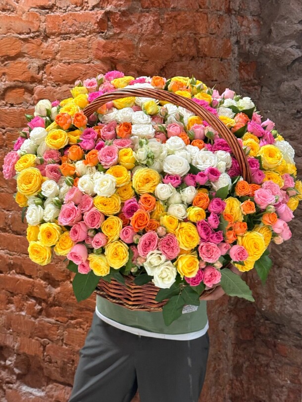 Роза кустовая, артикул F1453426 - 68384 рублей, доставка по городу. Flawery - доставка цветов