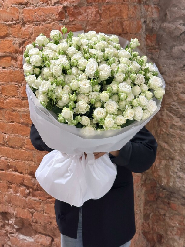 Роза кустовая, артикул F1460991 - 18500 рублей, доставка по городу. Flawery - доставка цветов