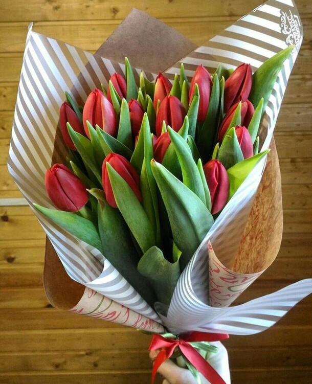 Маяк, артикул F73673 - 4961 рублей, доставка по городу. Flawery - доставка цветов