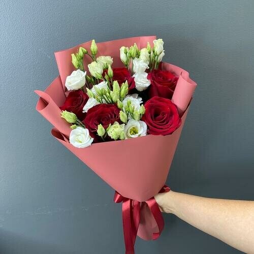 Букет "искра", артикул F1079395 - 3990 рублей, доставка по городу. Flawery - доставка цветов