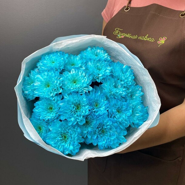 Букет из 5 ярких хризантем, артикул F1081226 - 2950 рублей, доставка по городу. Flawery - доставка цветов