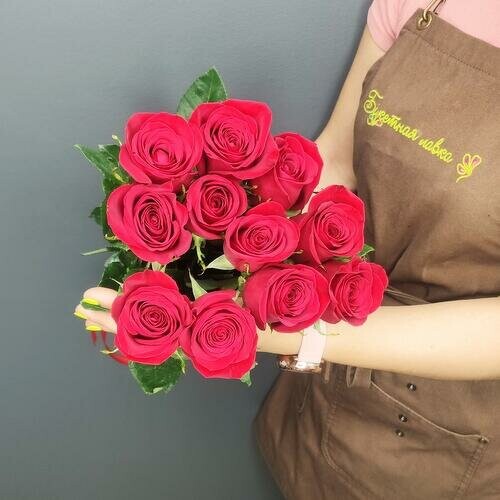 11 красных роз, артикул F1082916 - 3990 рублей, доставка по городу. Flawery - доставка цветов