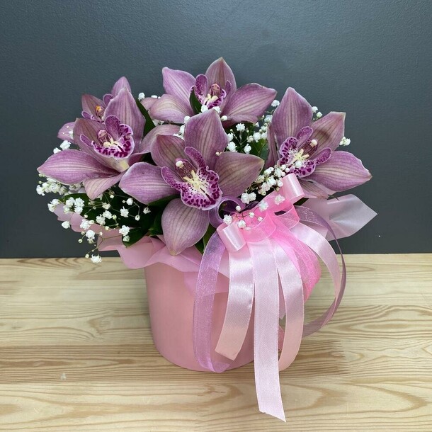 Орхидея в коробке s, артикул F1155284 - 2500 рублей, доставка по городу. Flawery - доставка цветов