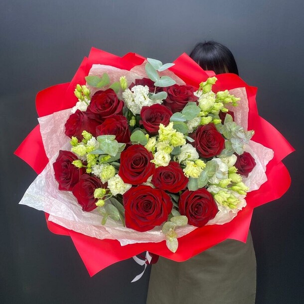 Букет " яркие чувства ", артикул F1194991 - 11990 рублей, доставка по городу. Flawery - доставка цветов