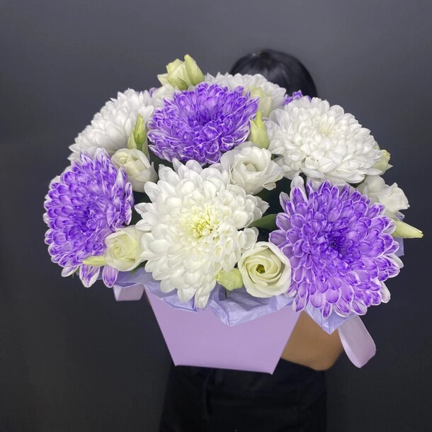 Сборная коробочка, артикул F1196087 - 3000 рублей, доставка по городу. Flawery - доставка цветов