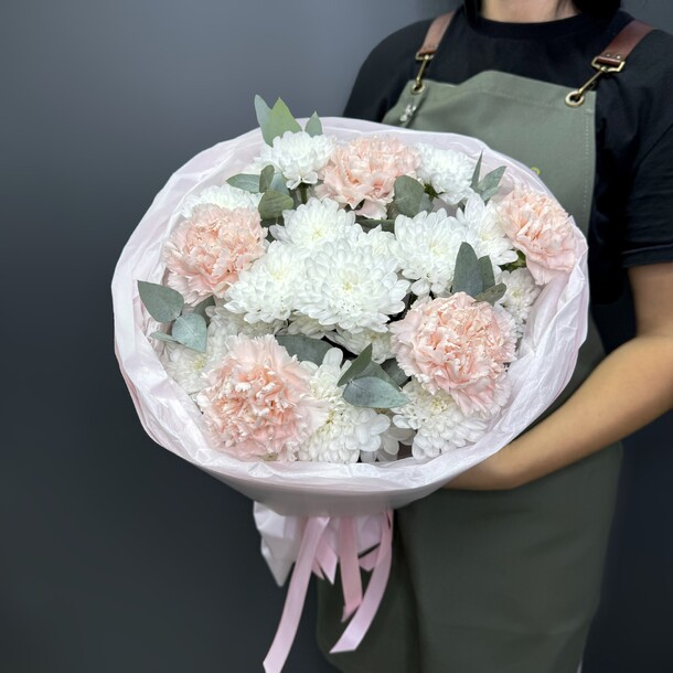 Букет сборный, артикул F1321473 - 3990 рублей, доставка по городу. Flawery - доставка цветов