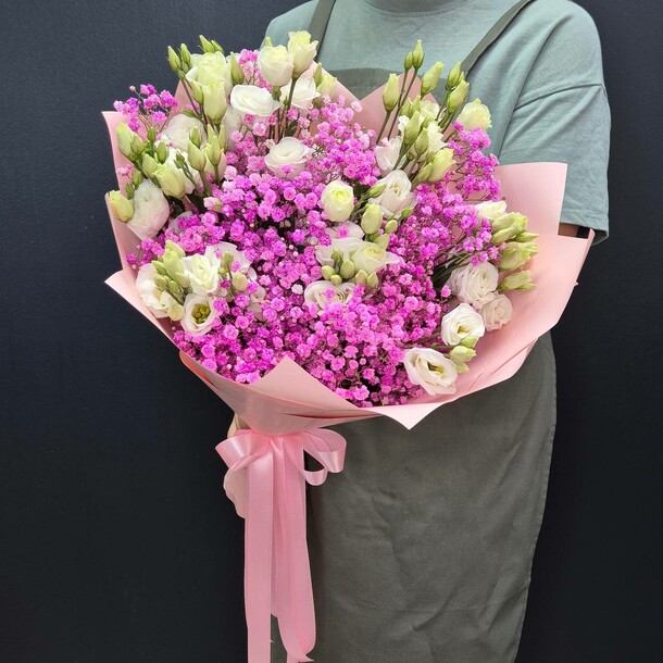 Сборный букет, артикул F1445544 - 4970 рублей, доставка по городу. Flawery - доставка цветов