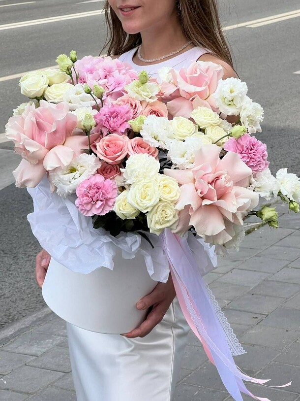 Прикосновение нежности, артикул F1452621 - 10000 рублей, доставка по городу. Flawery - доставка цветов