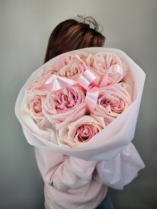 9 пионовидных роз пинк охара, артикул F1491575 - 5500 рублей, доставка по городу. Flawery - доставка цветов