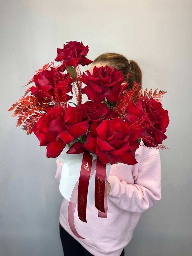 Сердечные чувства, артикул F1509810 - 5600 рублей, доставка по городу. Flawery - доставка цветов