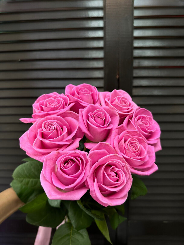 Букет из 9 розовых роз 50 см, артикул F1294711 - 2779 рублей, доставка по городу. Flawery - доставка цветов