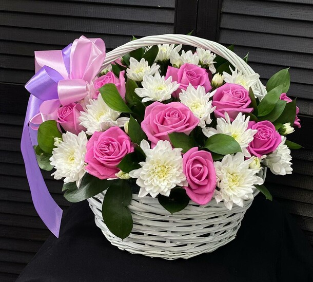 Цветы в корзине, артикул F1294728 - 9280 рублей, доставка по городу. Flawery - доставка цветов